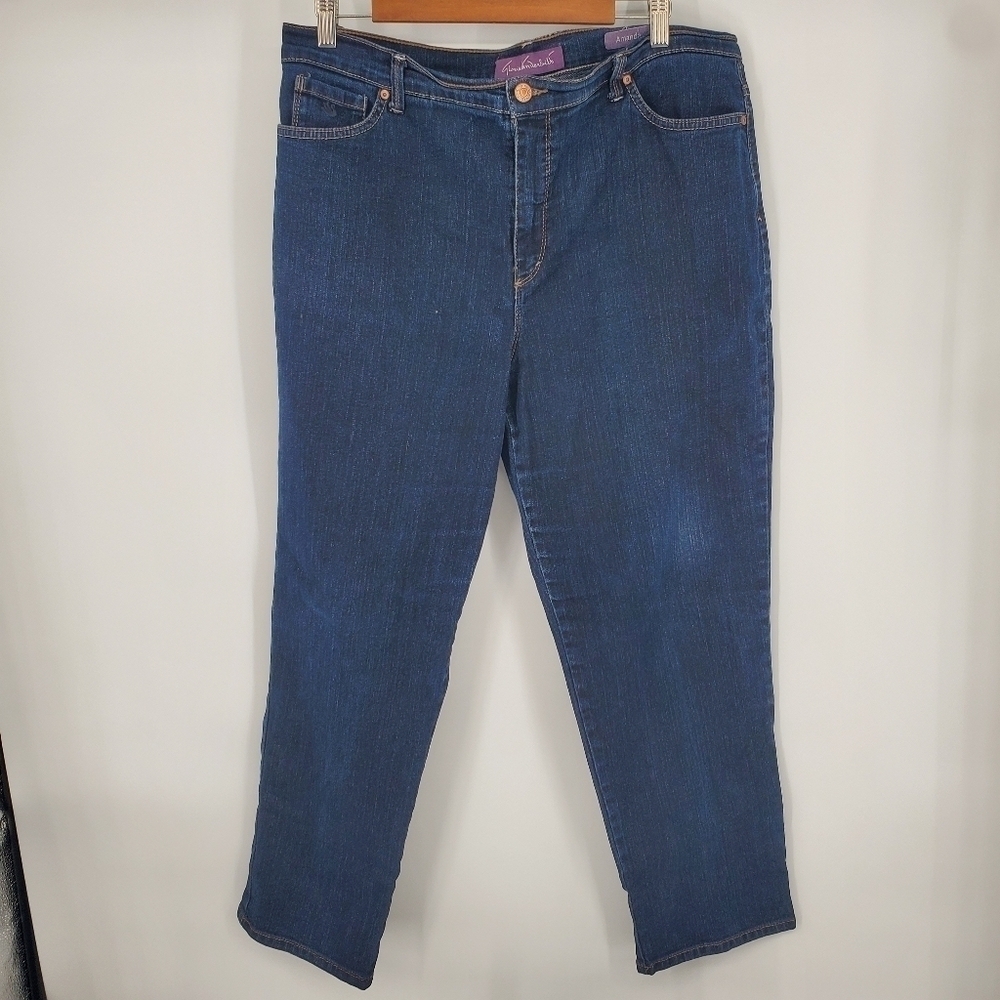 Gloria Vanderbilt Women’s Amanda Jeans Size Missy 18 Dark Blue